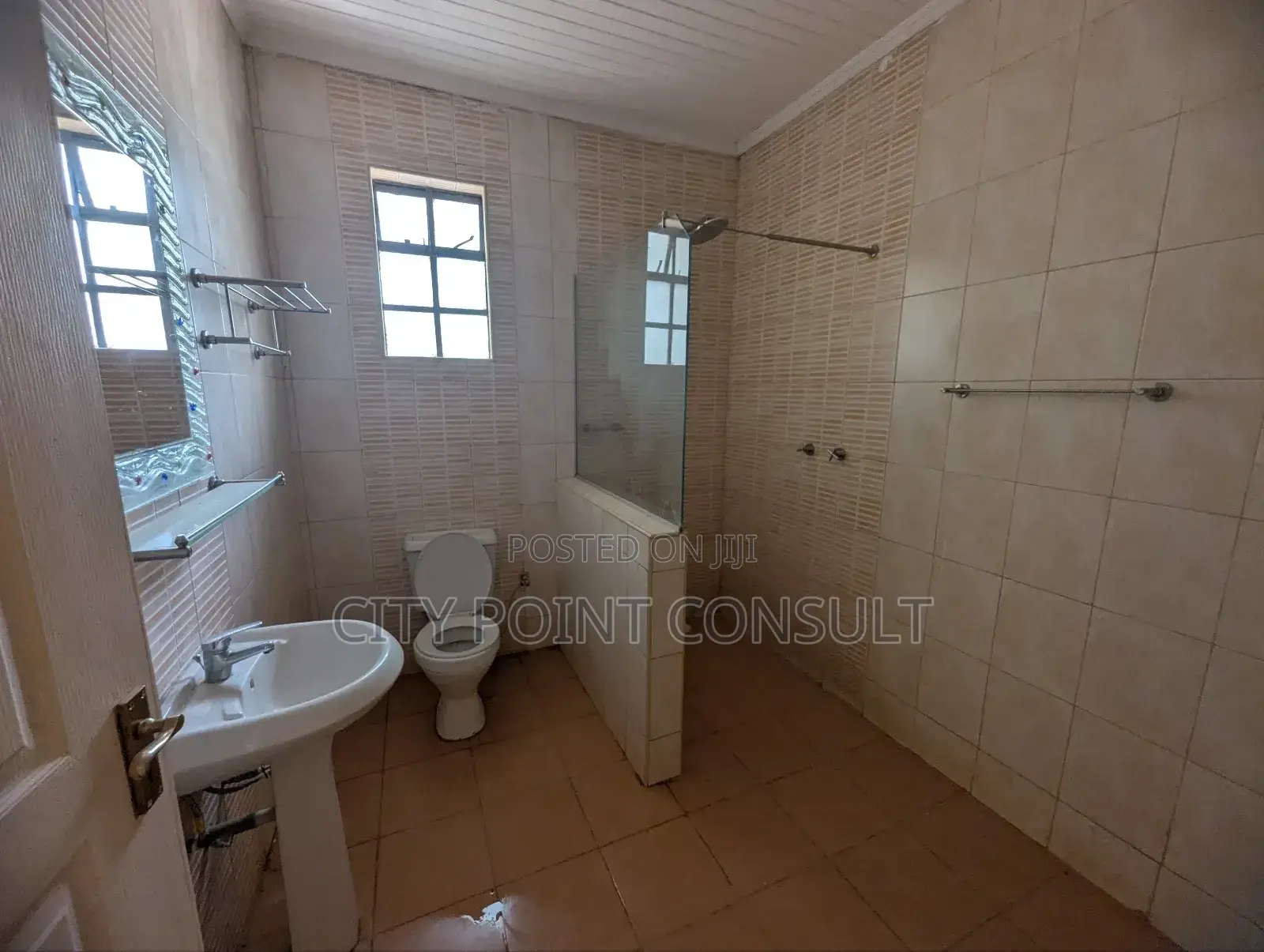 3bdrm Mansion in Muigai Estate, Kitengela for sale