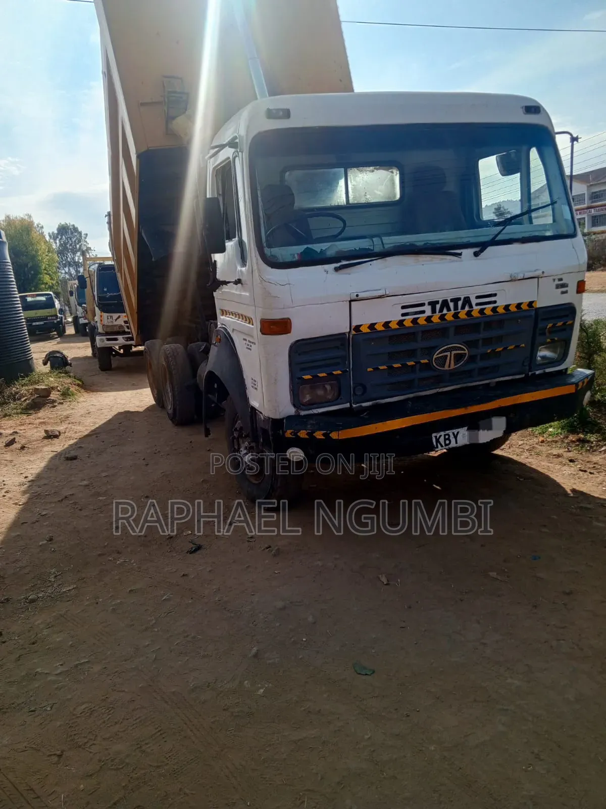 Kby Tata Tipper
