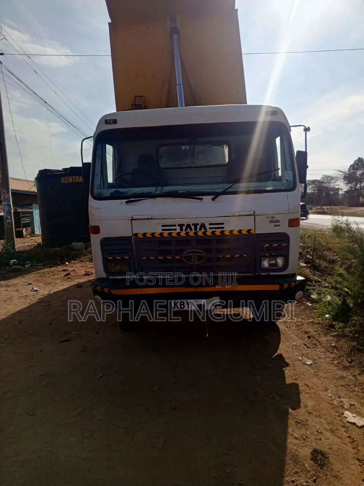 Kby Tata Tipper