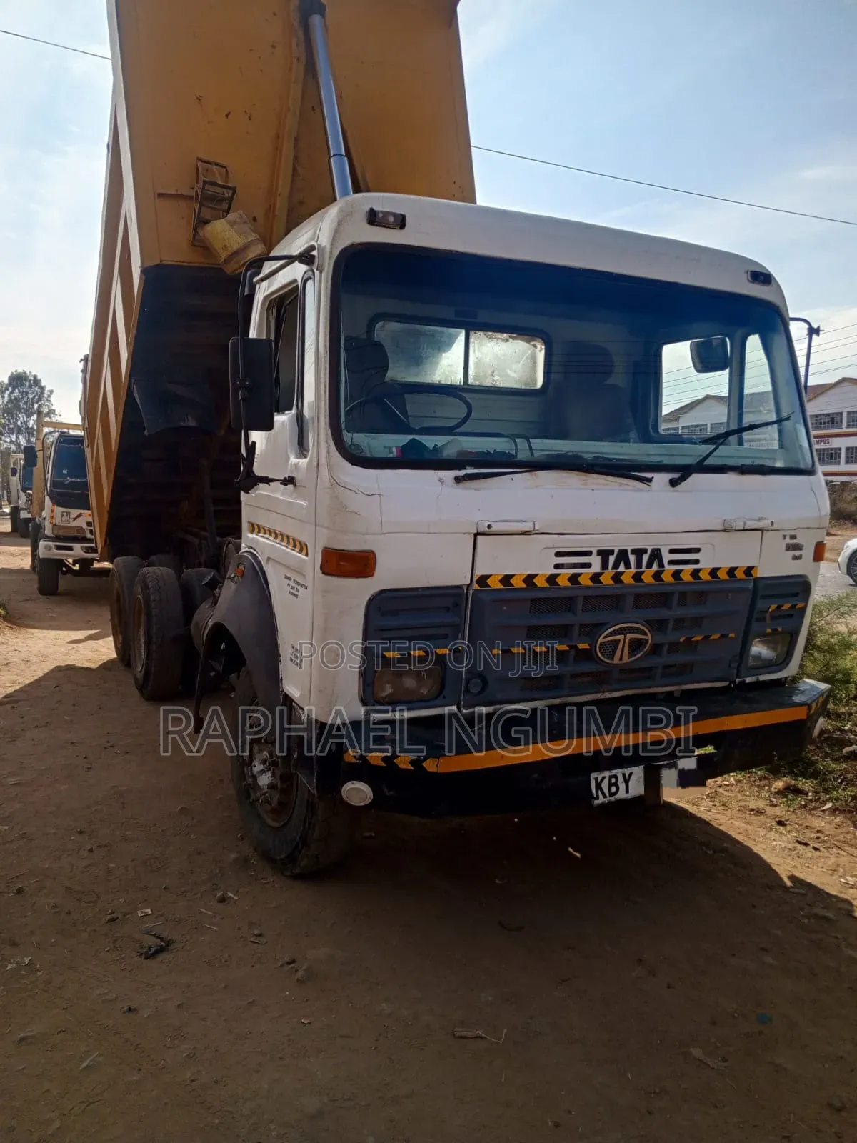 Kby Tata Tipper