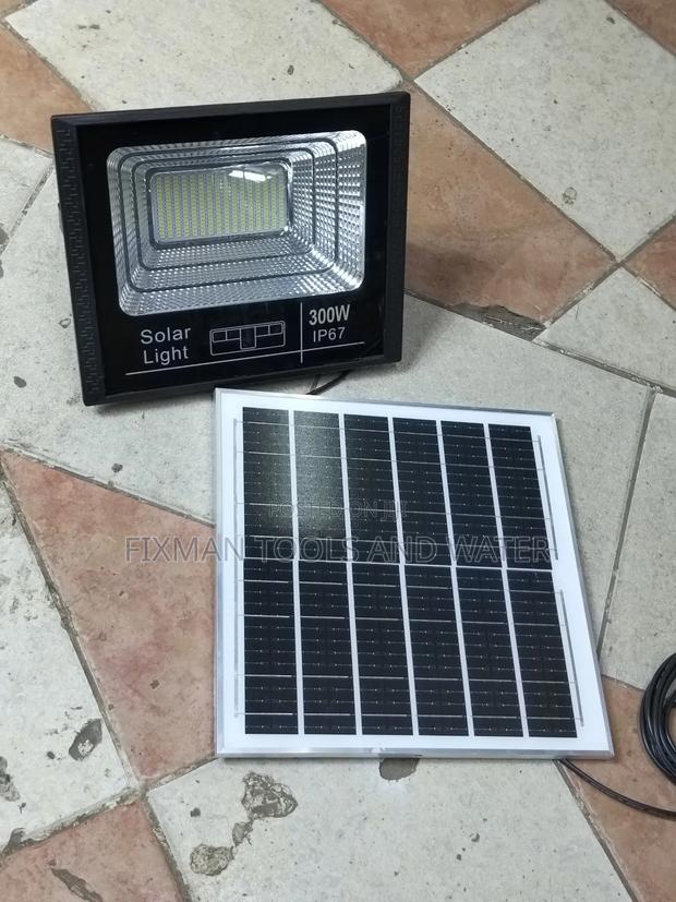 Solar Lights 300 Watts Ip 67 + Remote 16hrs - thumbnail 2