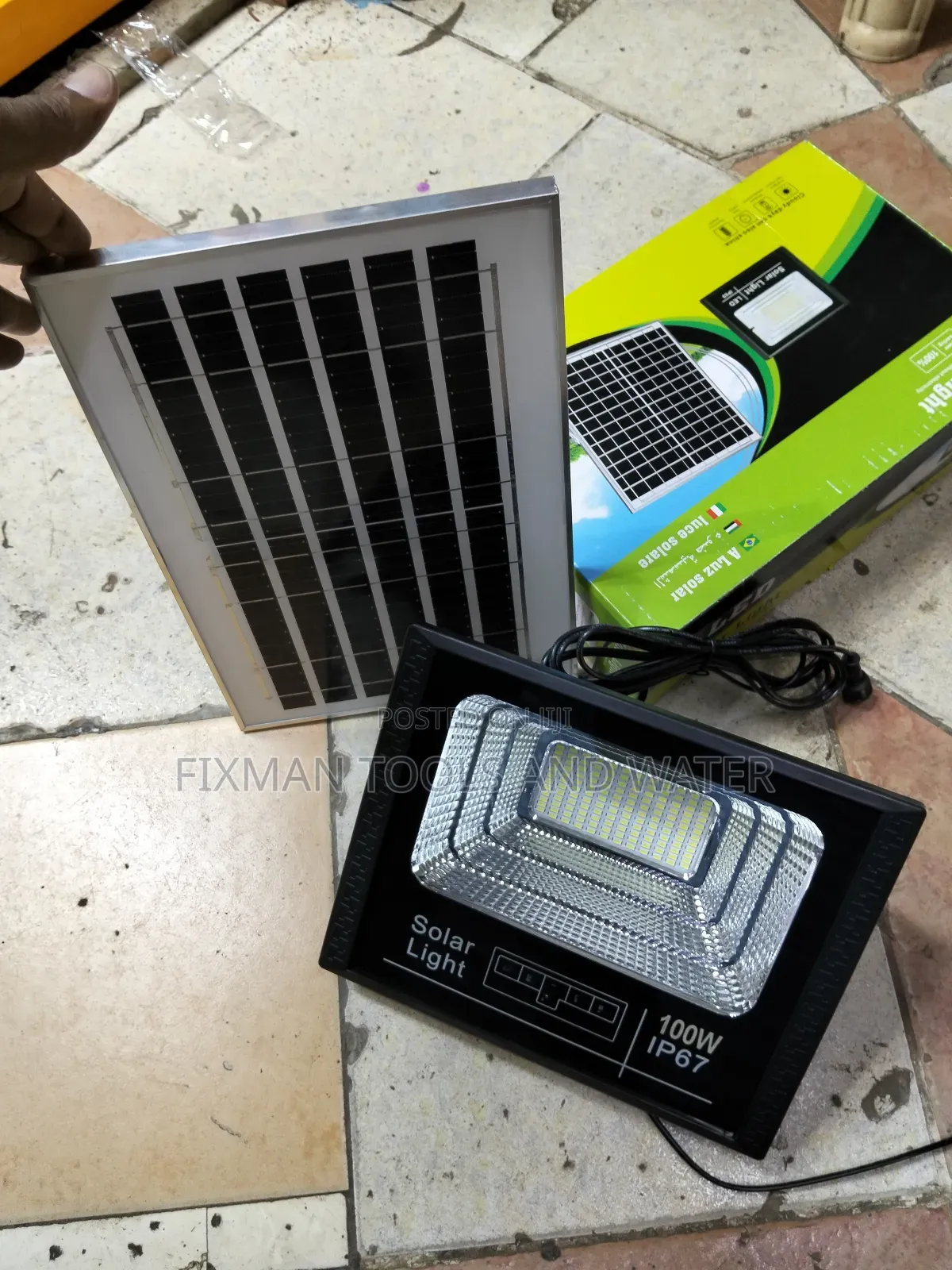 Progressive Solar Lights 100watts Ip 67 With Panel And Sensor 16 Hrs