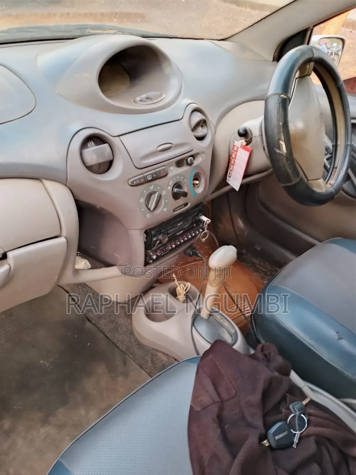 Toyota Platz 1999 Silver