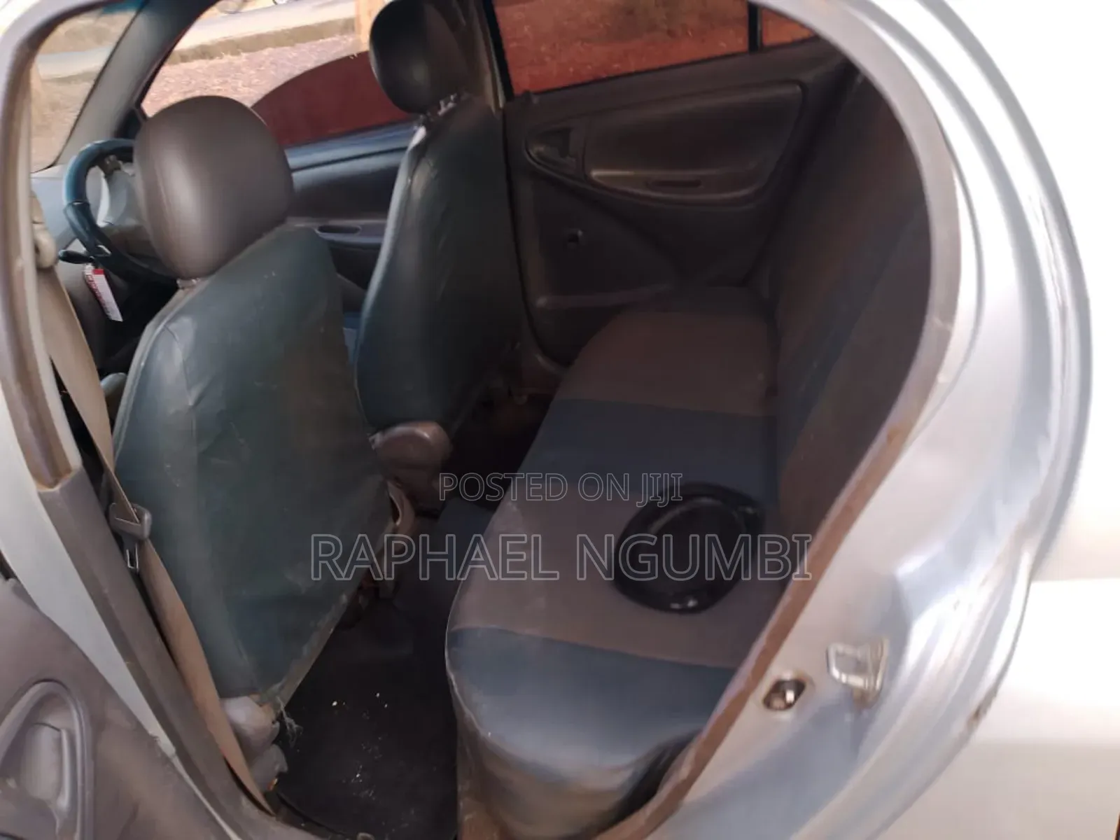 Toyota Platz 1999 Silver