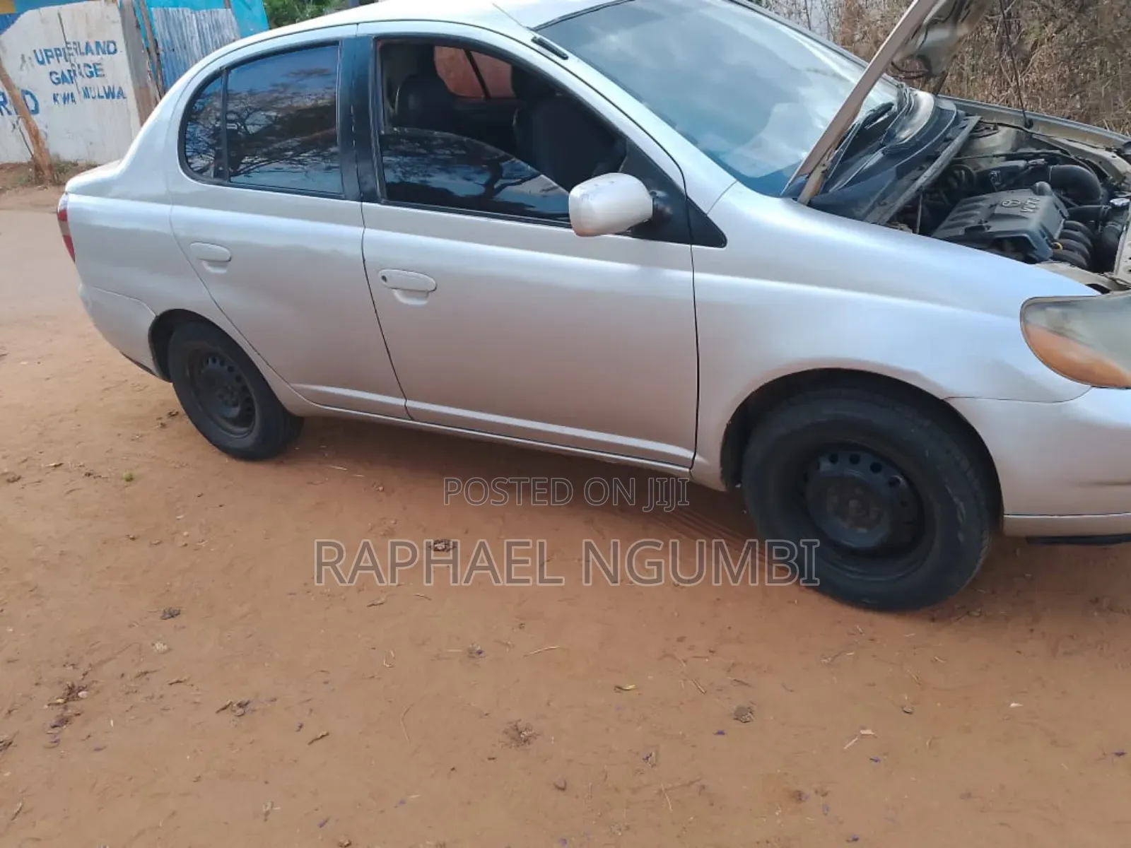 Toyota Platz 1999 Silver