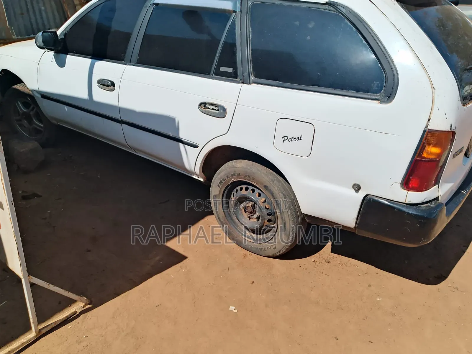 Toyota Corolla 2002 White