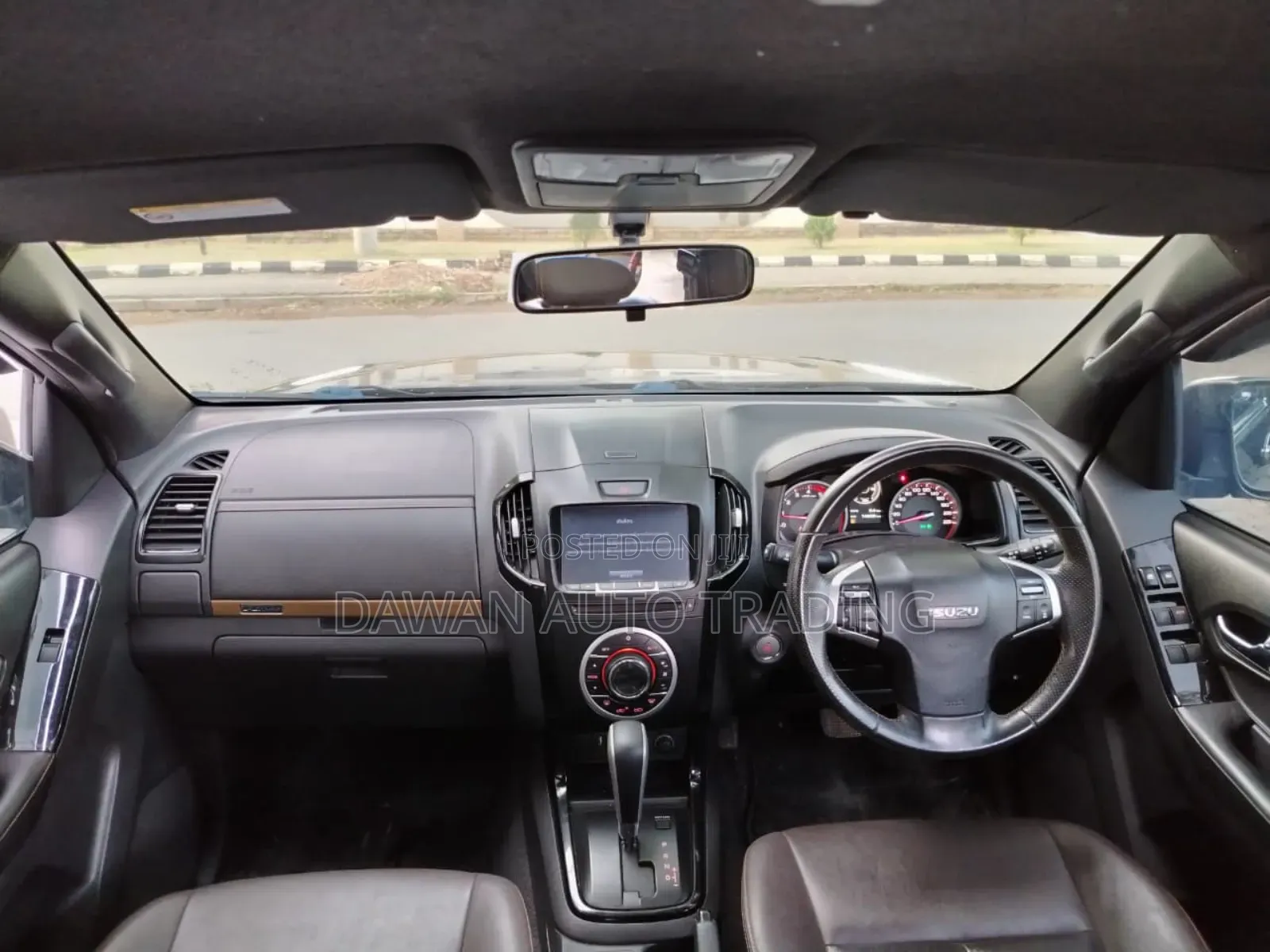 Isuzu D-MAX 2018 Black