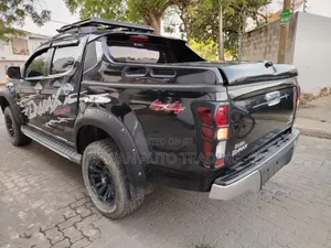 Isuzu D-MAX 2018 Black
