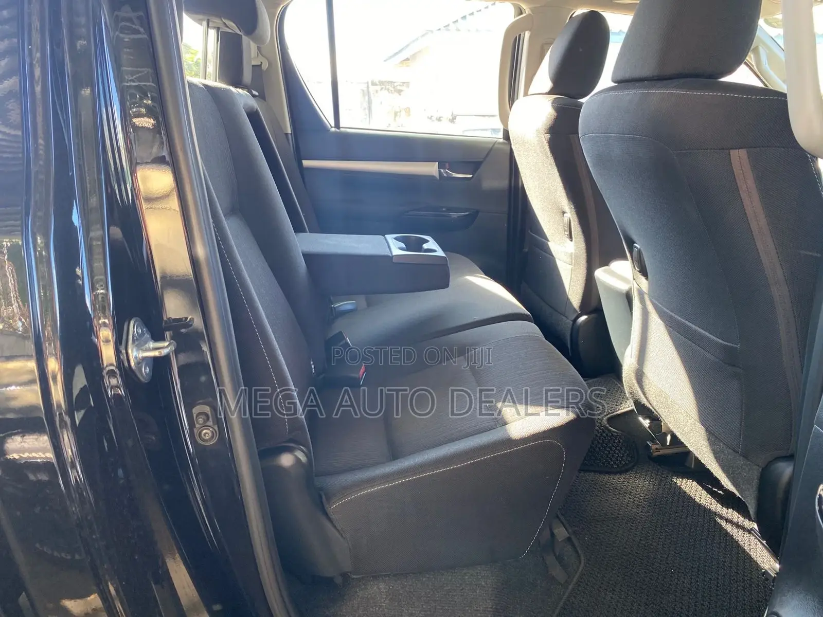 Toyota Hilux 2019 Black