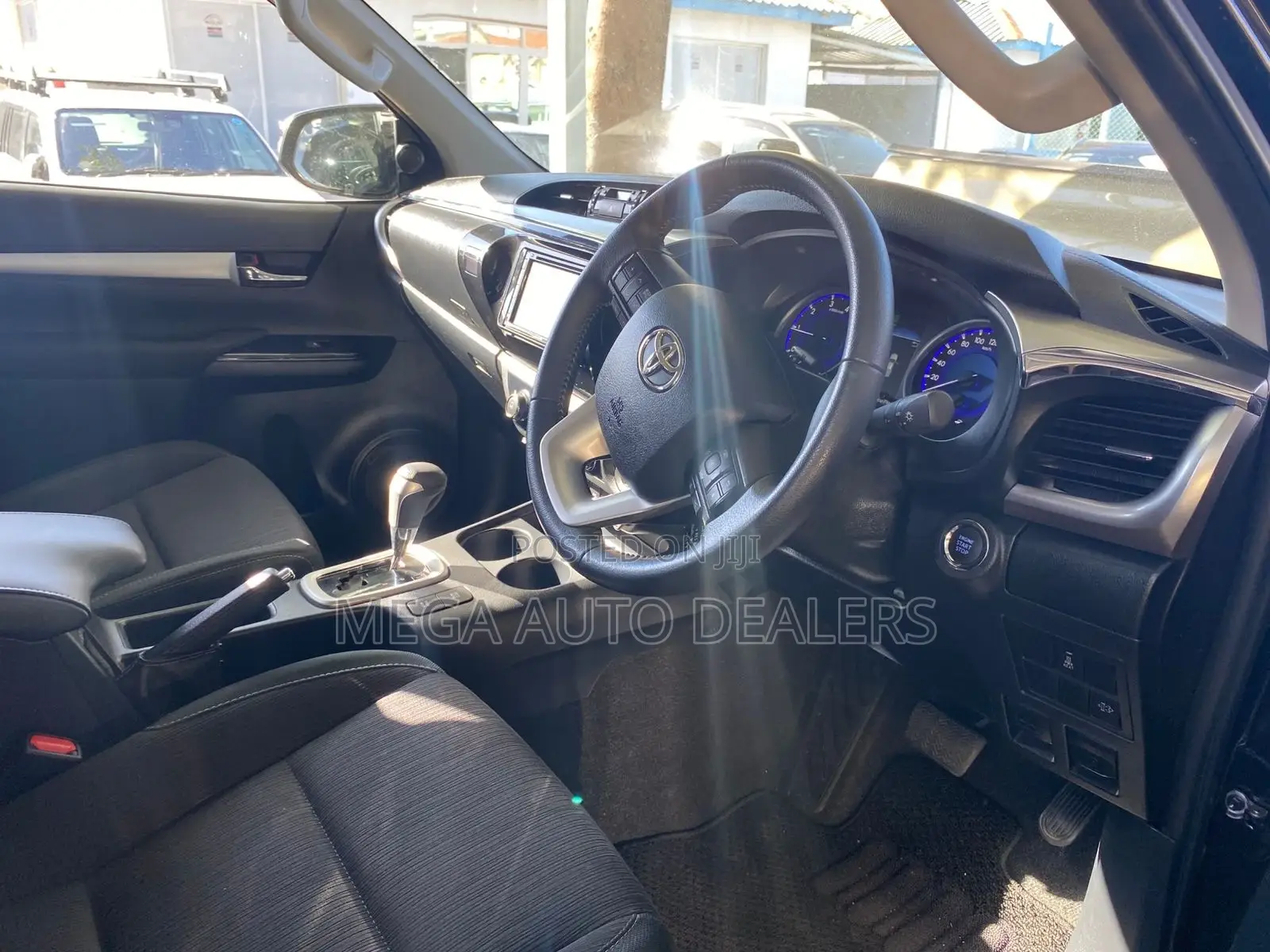 Toyota Hilux 2019 Black