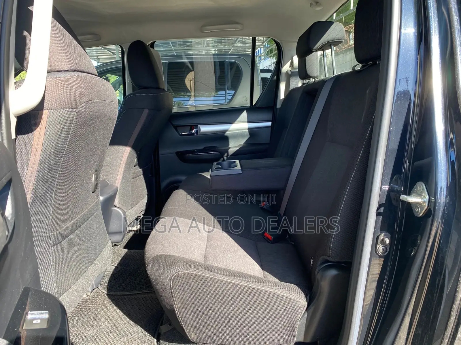 Toyota Hilux 2019 Black