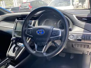 Toyota Harrier 2018 White