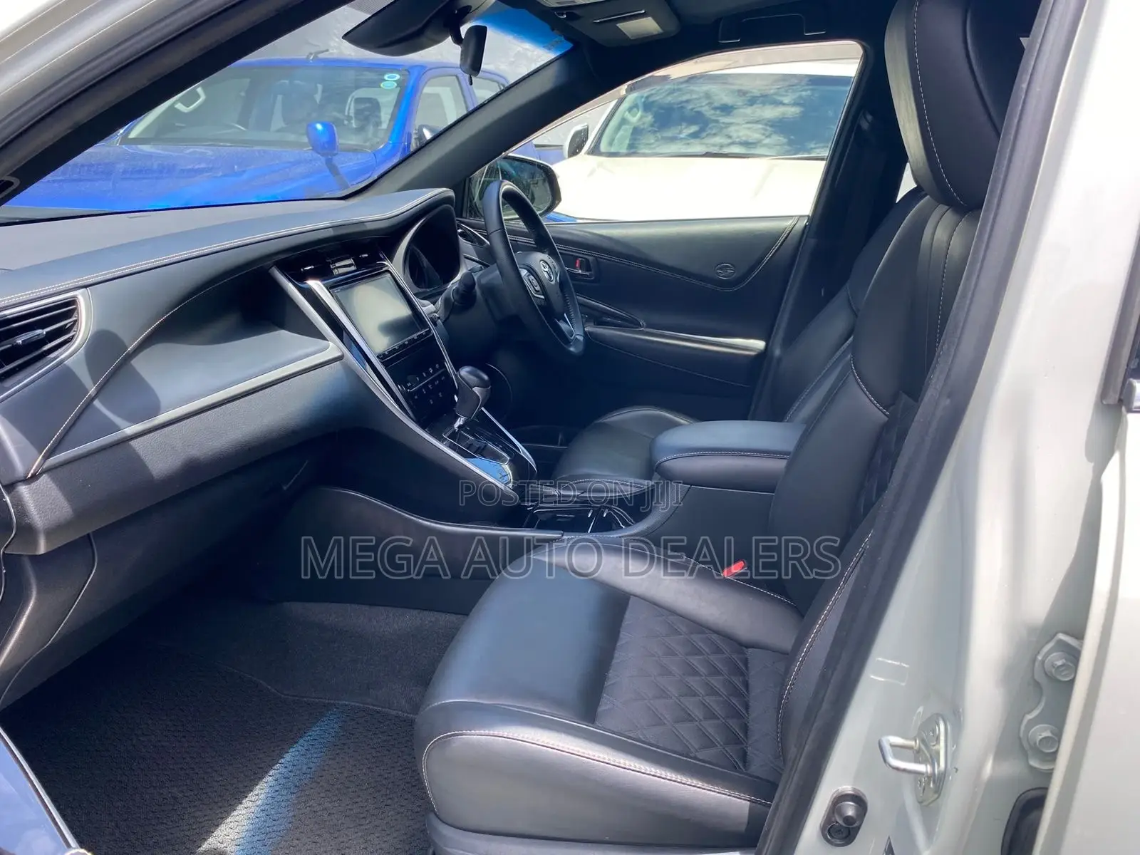 Toyota Harrier 2018 White