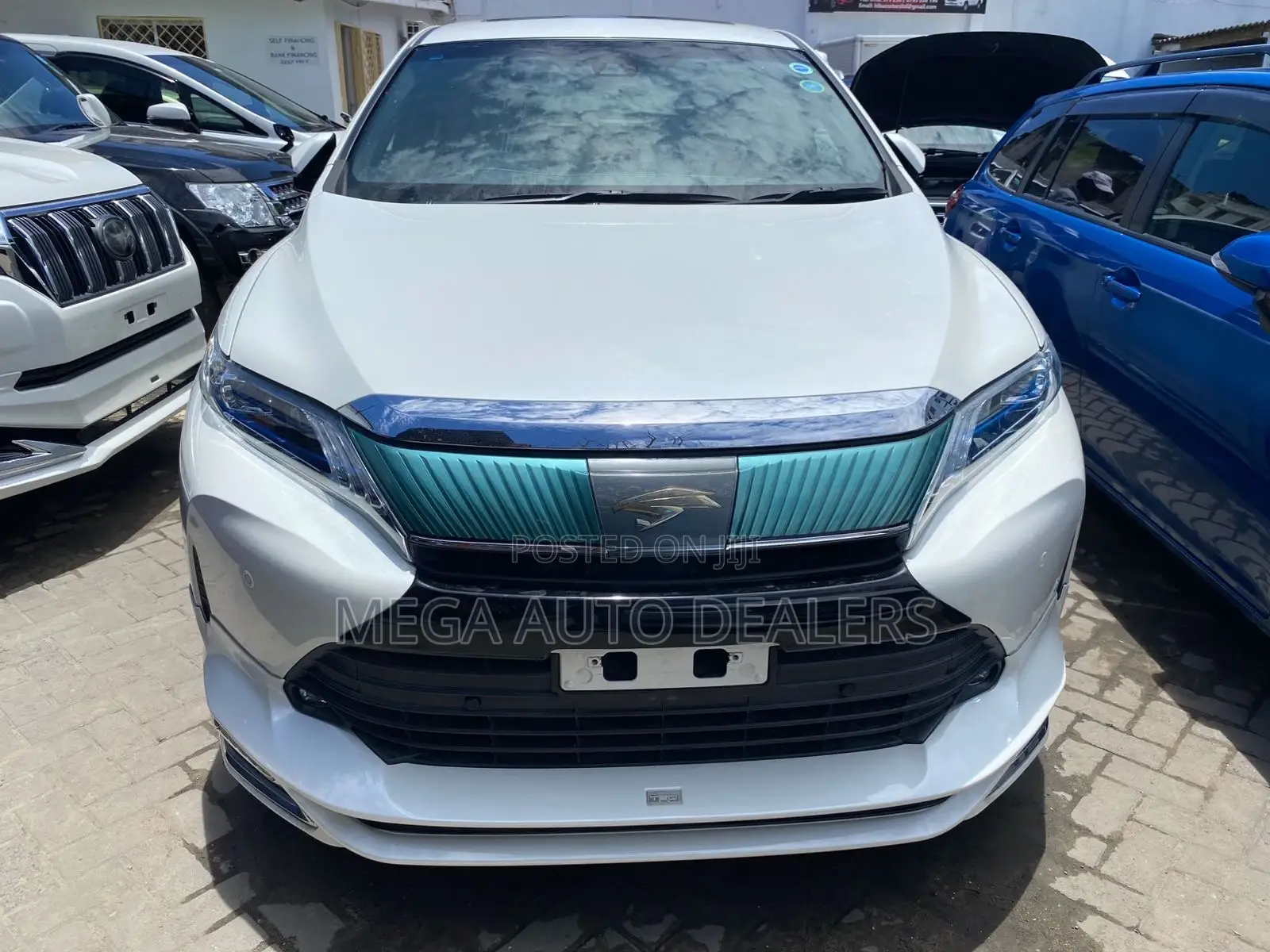 Toyota Harrier 2018 White