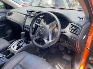 Nissan X-Trail 2018 Orange
