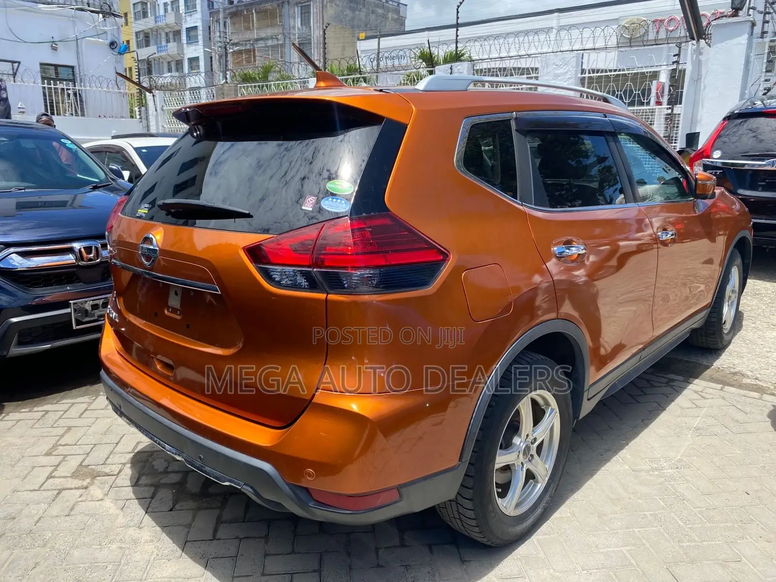 Nissan X-Trail 2018 Orange
