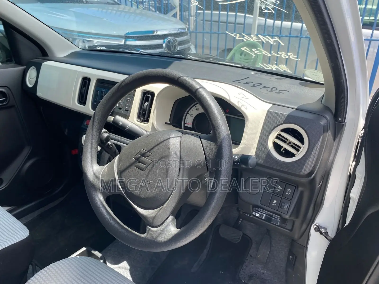 Suzuki Alto 2018 White