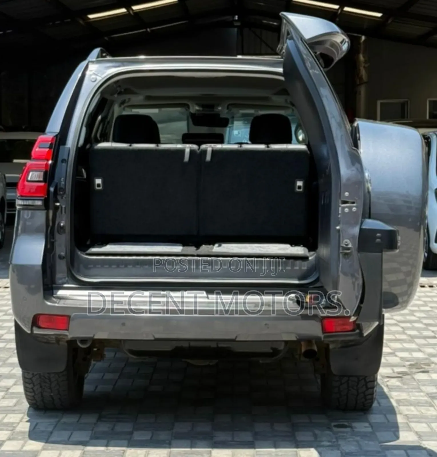 Toyota Land Cruiser Prado 2.8 2019 Gray