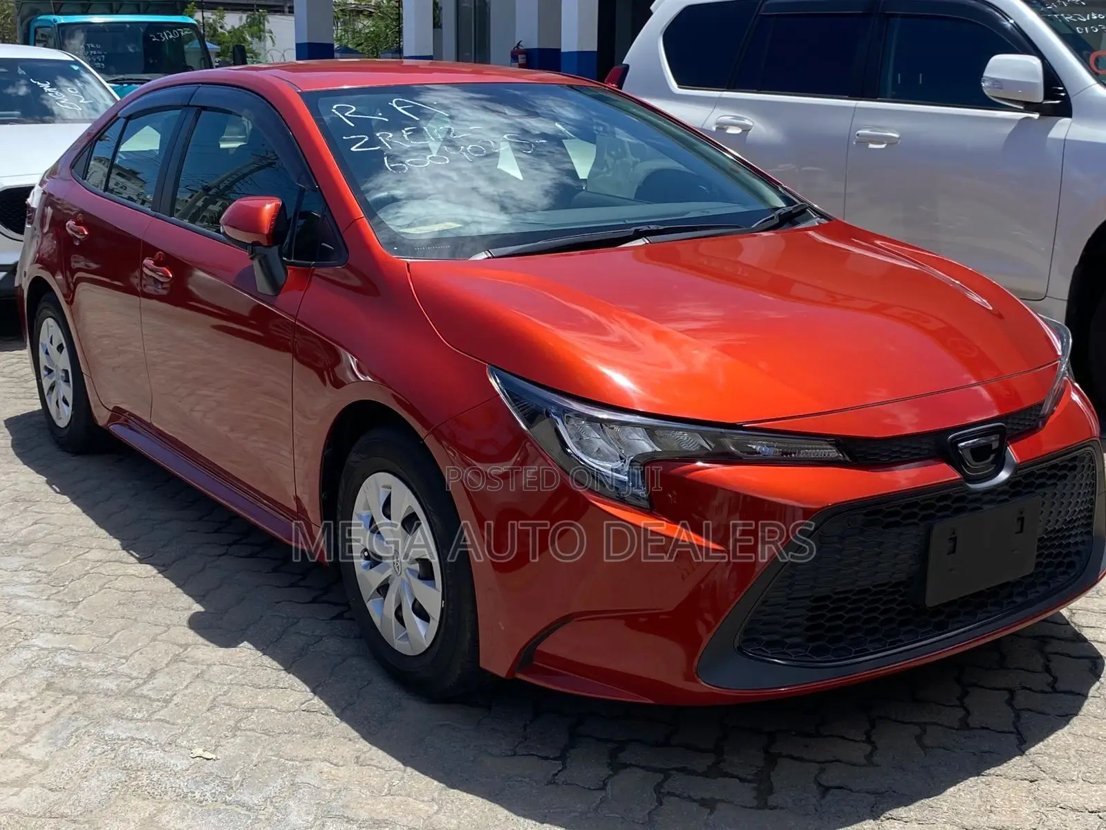 Toyota Corolla 2018 Orange