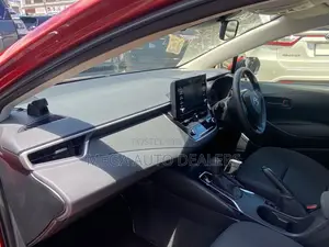 Toyota Corolla 2018 Orange