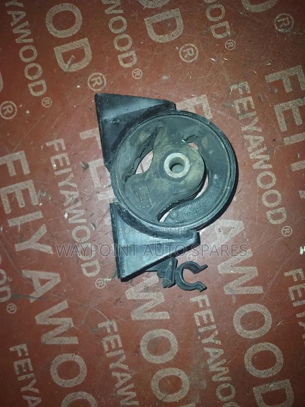 Rear Gear Mount Nissan Nt30,B15