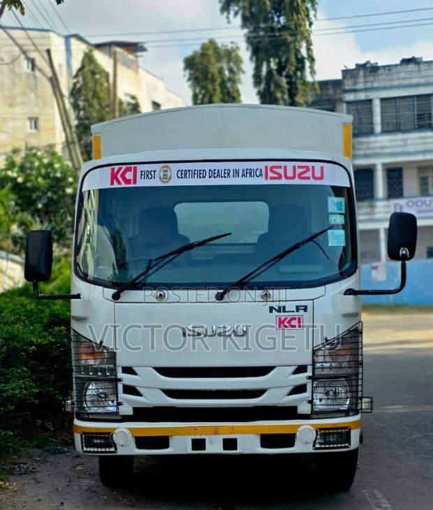 Isuzu NLR Local - main view