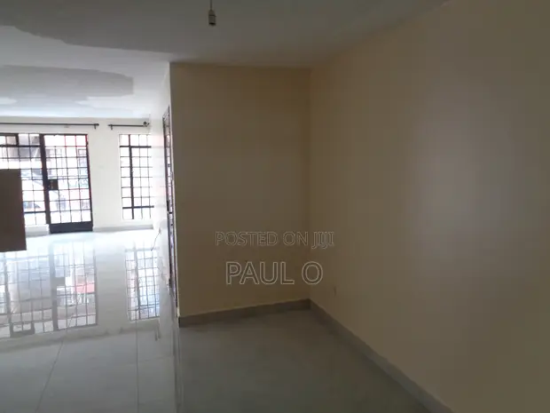 3bdrm Apartment in Lynwood Apartment, Gateway Mall Area for rent