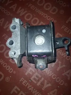 Daihatsu Mira/Move/ Engine Mounts