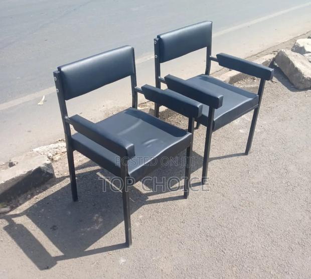 Waiting Chairs With Armrests