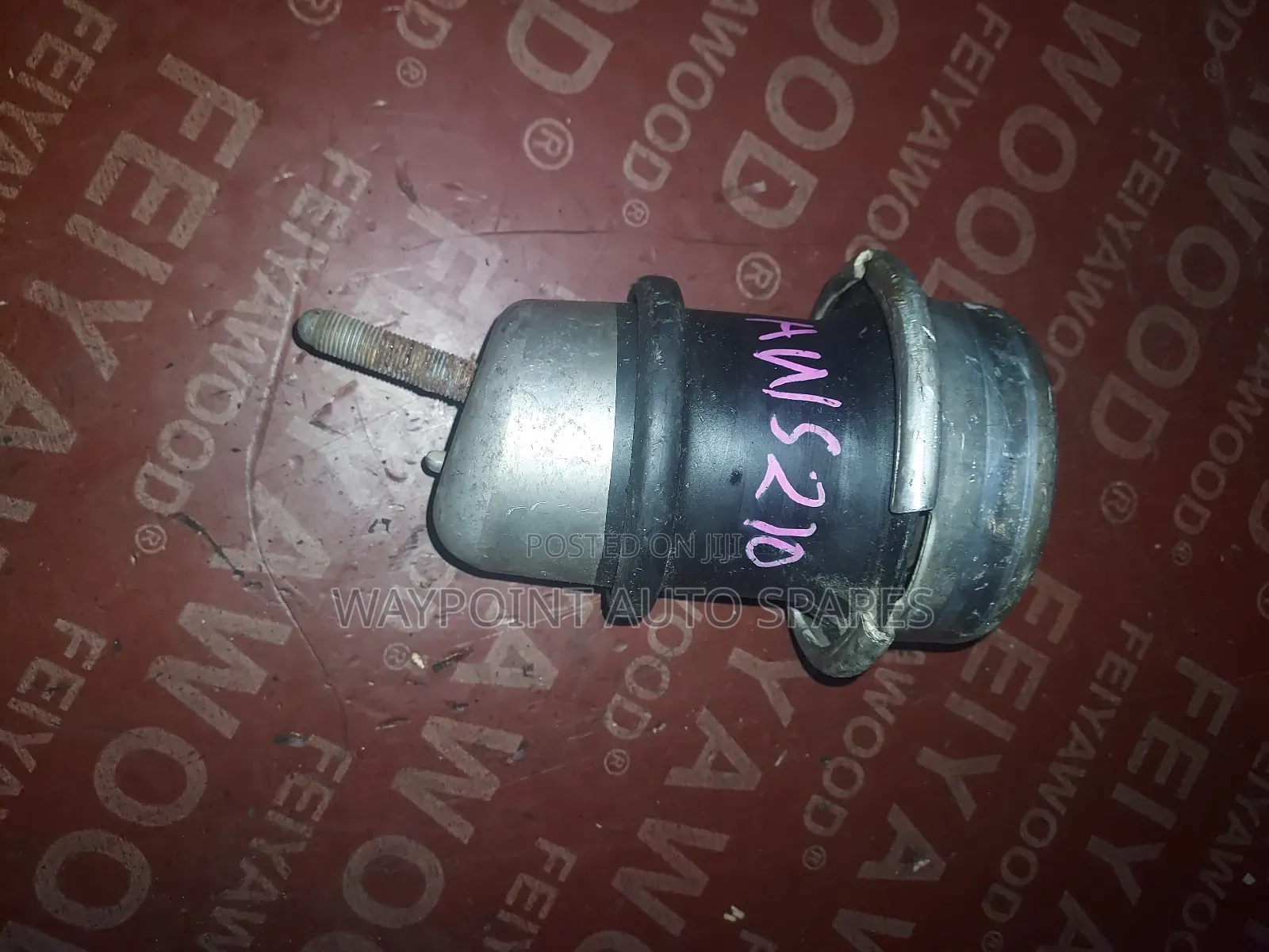 Engine Mount Toyota Clown/ Mark X