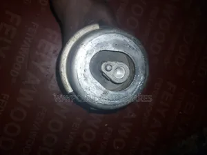 Engine Mount Toyota Clown/ Mark X