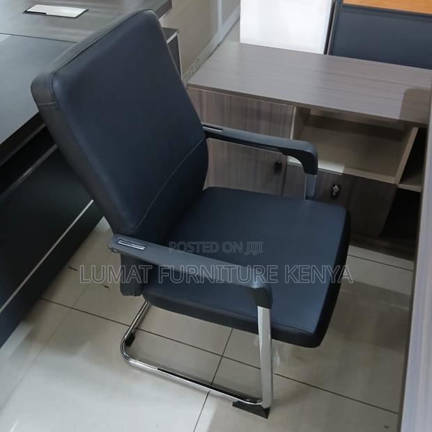 Modern Mid Back Leather Visitors Chair - thumbnail 2