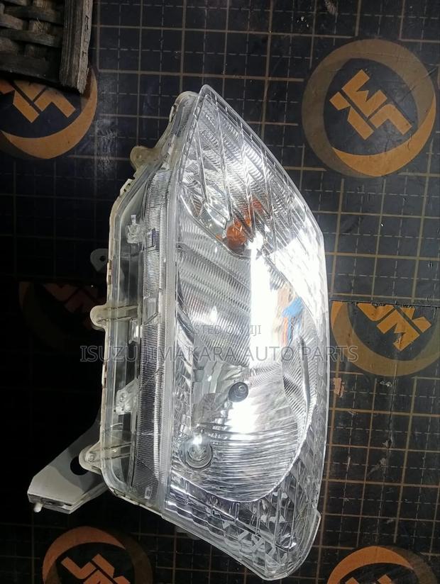 Isuzu Dmax Headlamb 2014