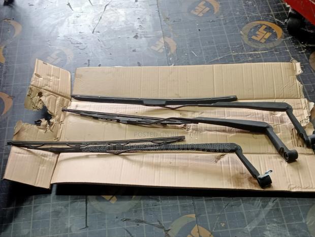 Isuzu Dmax Outer Wiper Arm - thumbnail 2