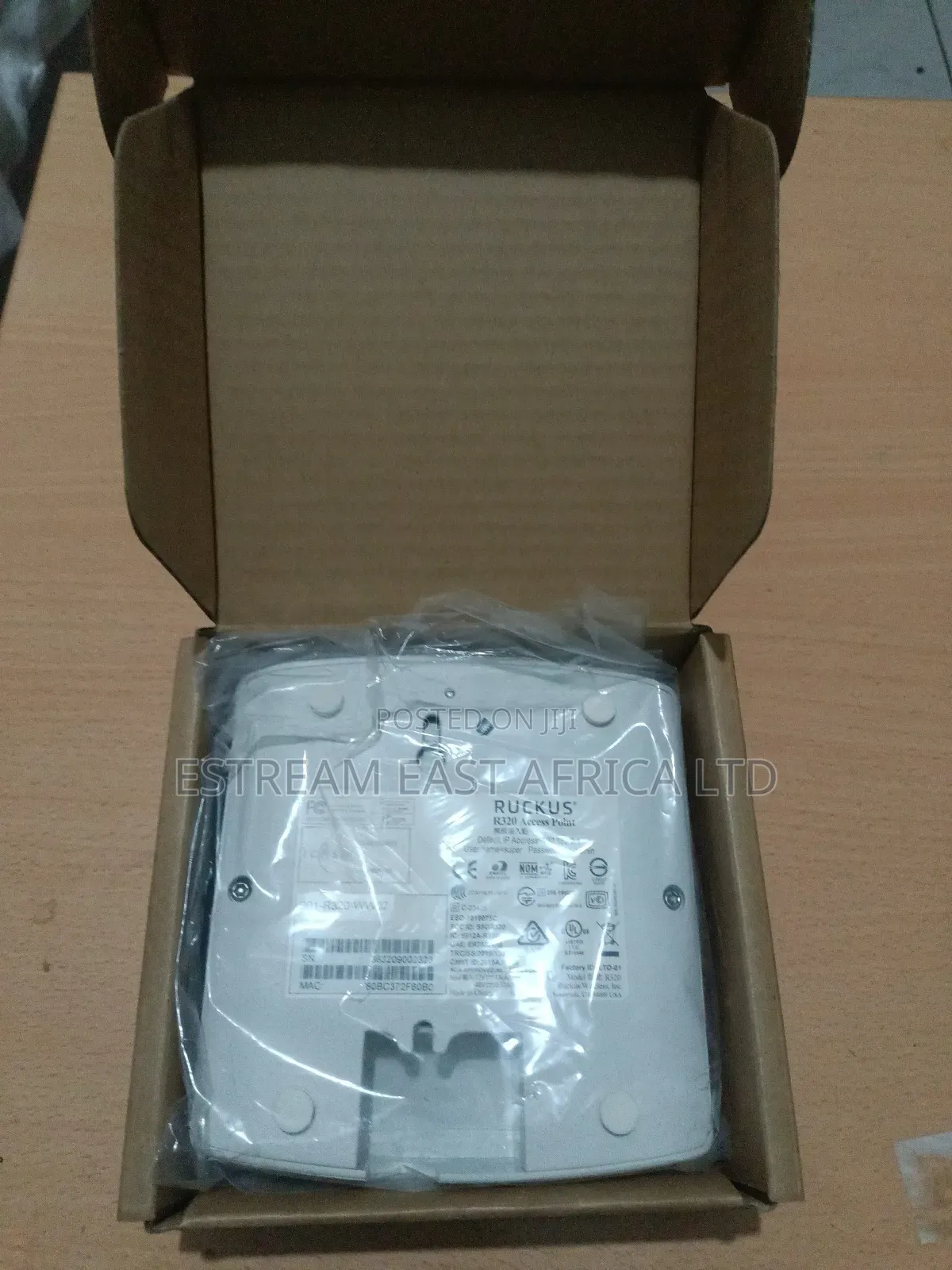 Ruckus R320 Wireless Access Point