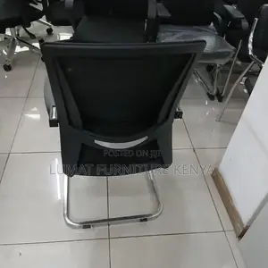 Modern Conference/Visitors Mesh Office Chair