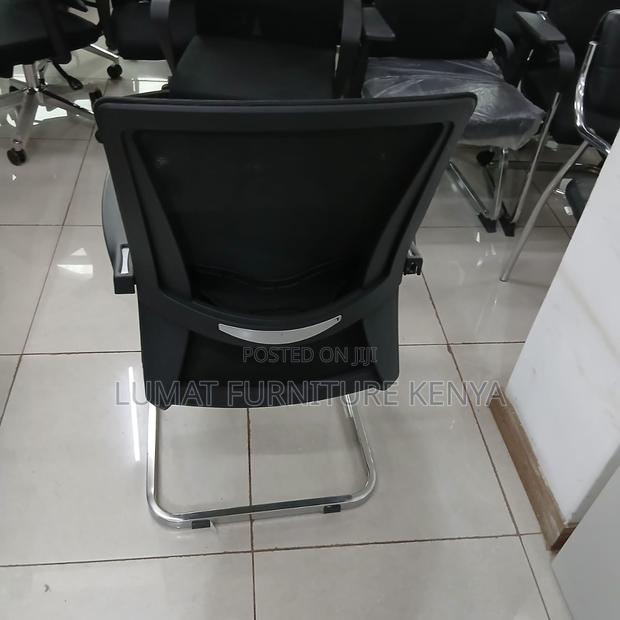 Modern Conference/Visitors Mesh Office Chair - thumbnail 3