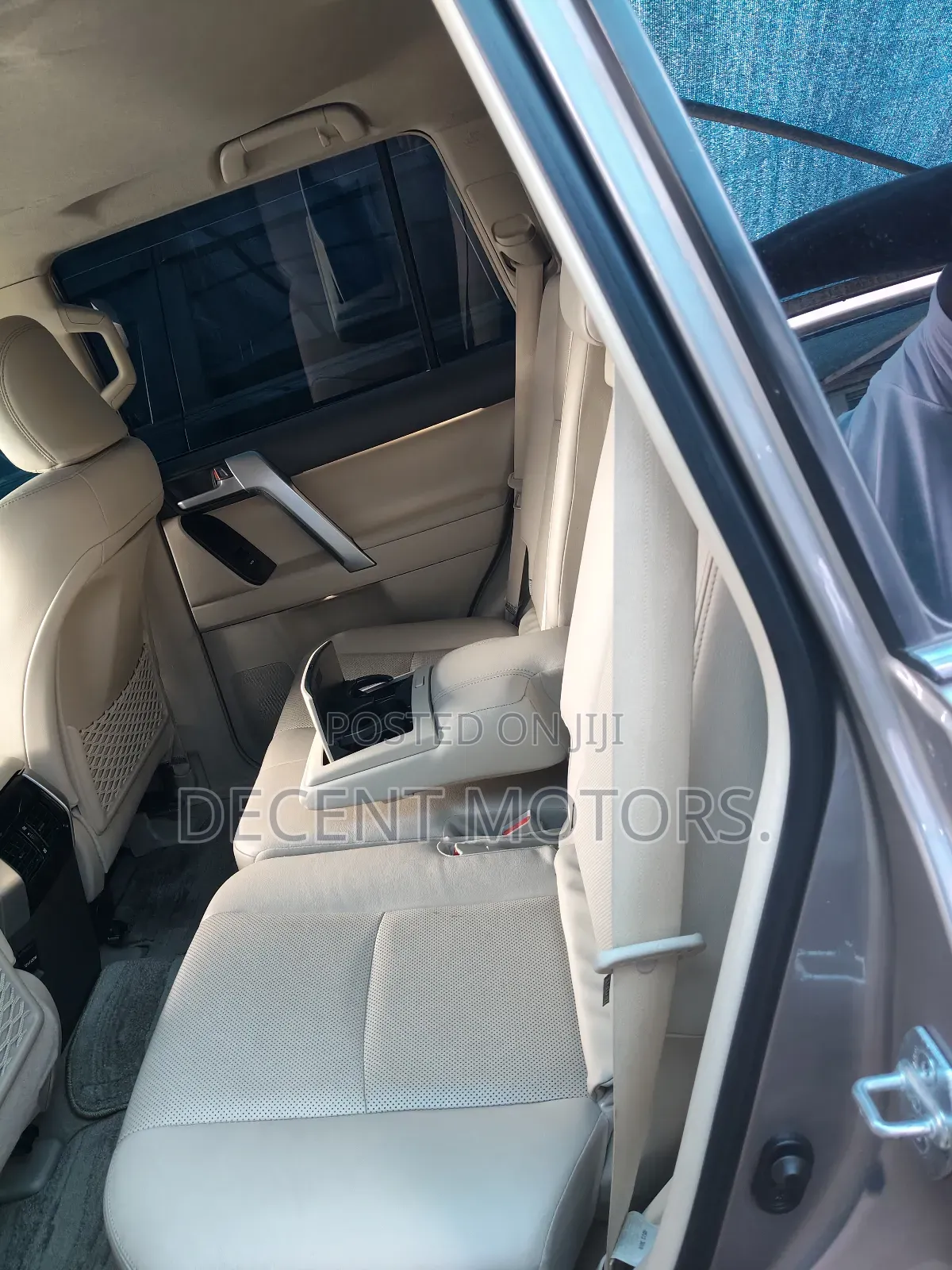 Toyota Land Cruiser Prado 2.8 2019 Gold