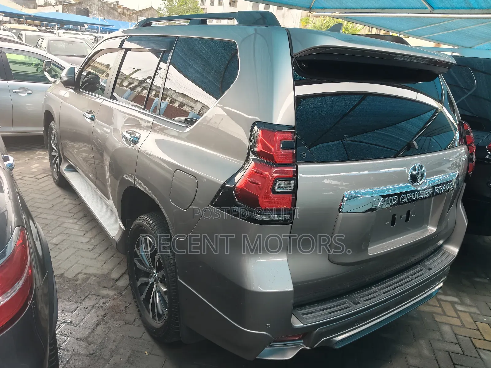 Toyota Land Cruiser Prado 2.8 2019 Gold