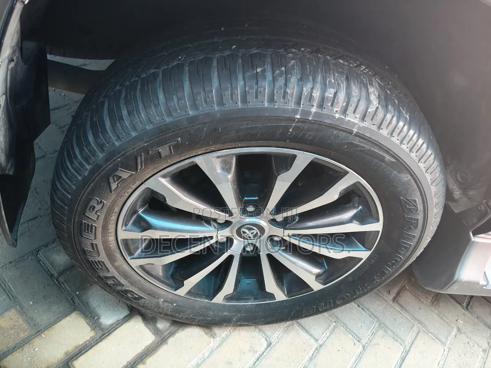 Toyota Land Cruiser Prado 2.8 2019 Gold