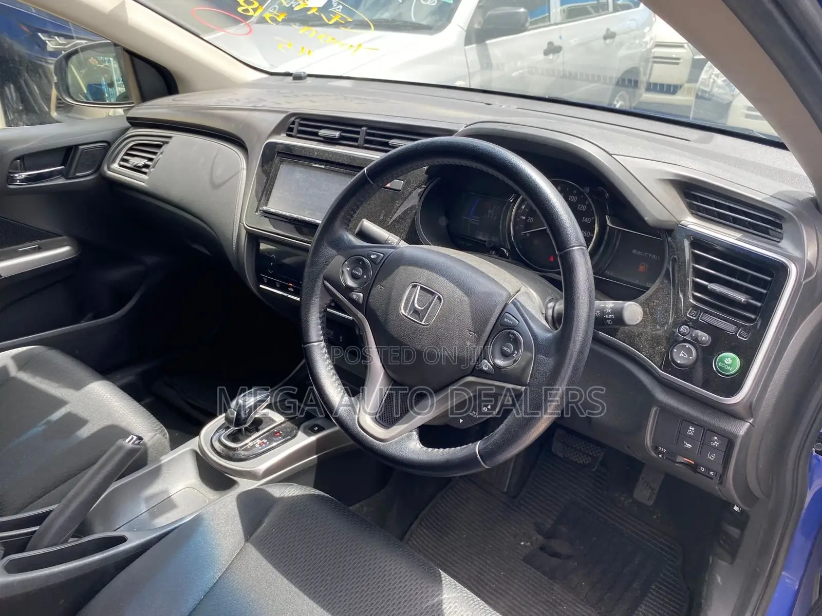 Honda Grace 2018 Blue