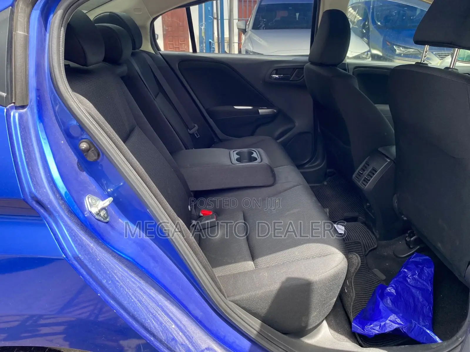 Honda Grace 2018 Blue