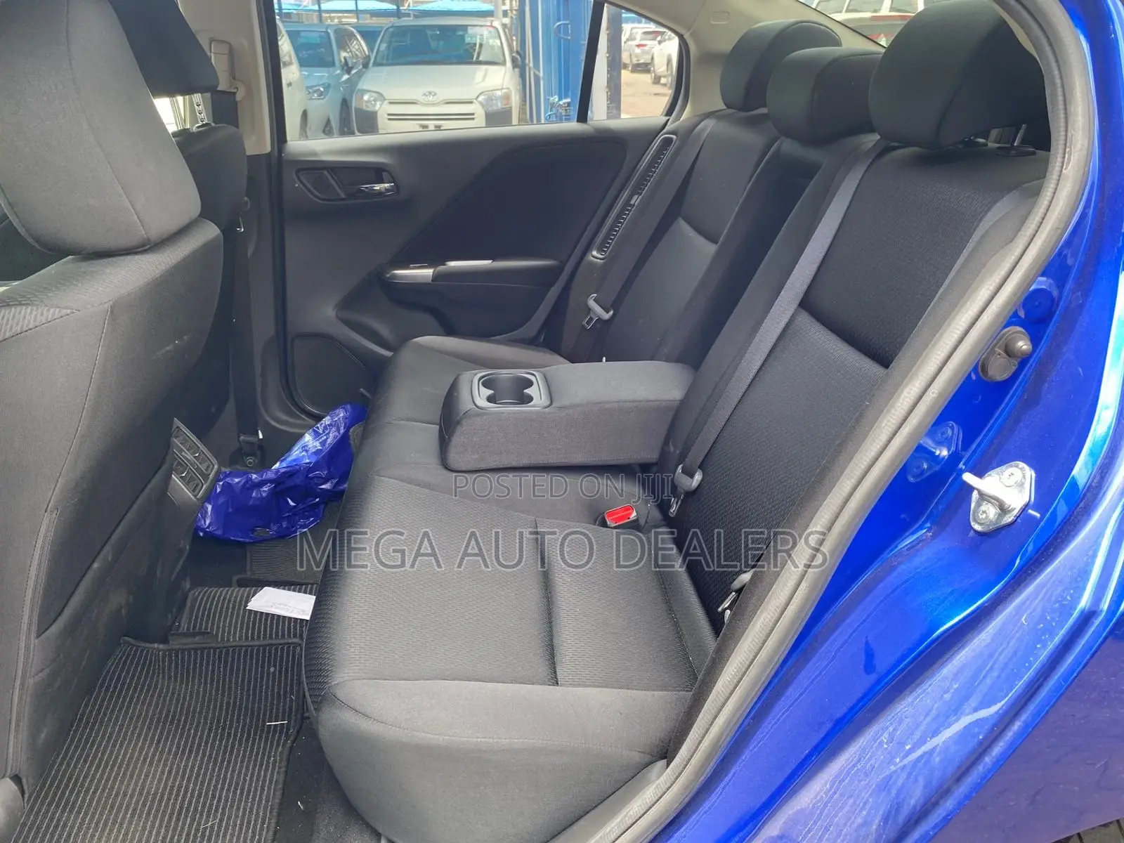 Honda Grace 2018 Blue