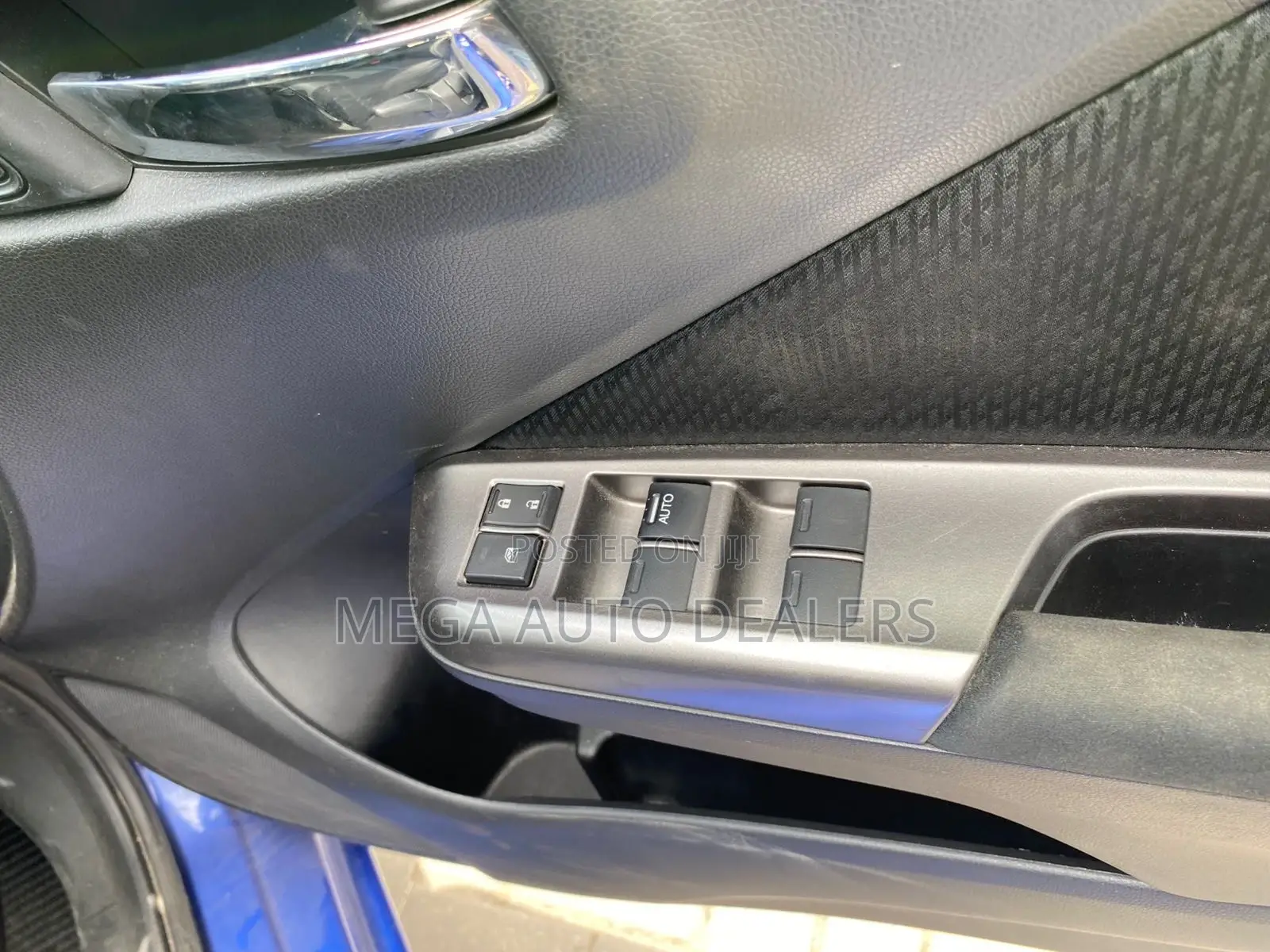 Honda Grace 2018 Blue