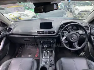 Mazda Axela 2018 Gray