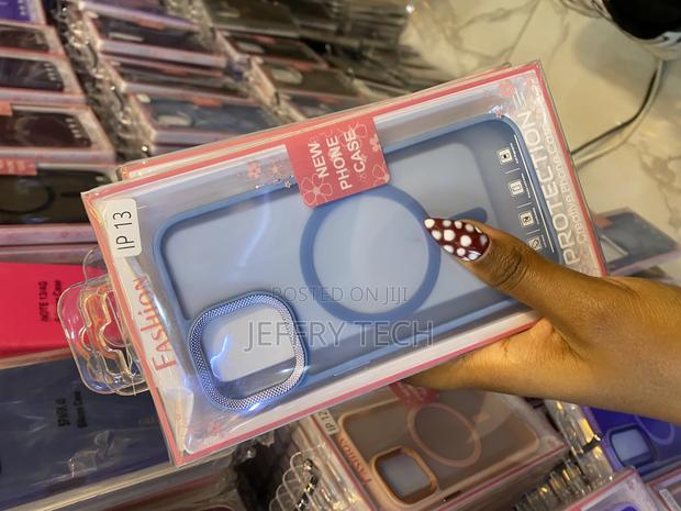 Enhanced Magnet Matte Clear Phone Case for iPhone 13 - thumbnail 2