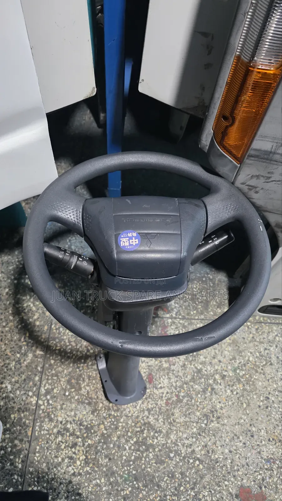 Canter 4p10 Steering Wheel Column