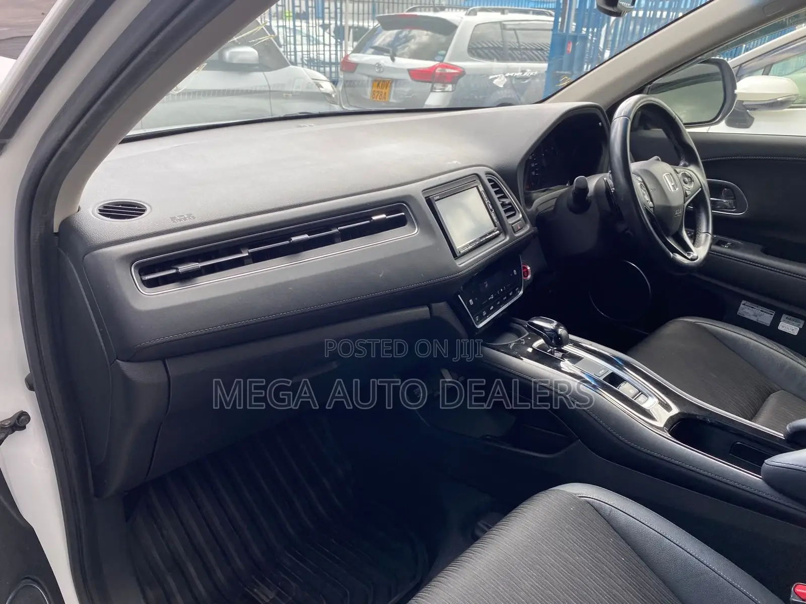 Honda Vezel 2018 White