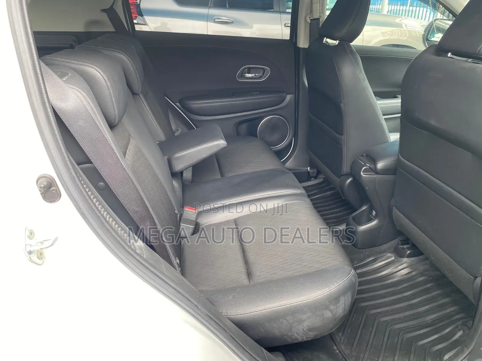 Honda Vezel 2018 White