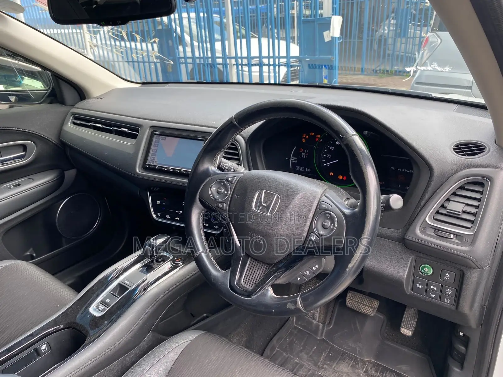 Honda Vezel 2018 White
